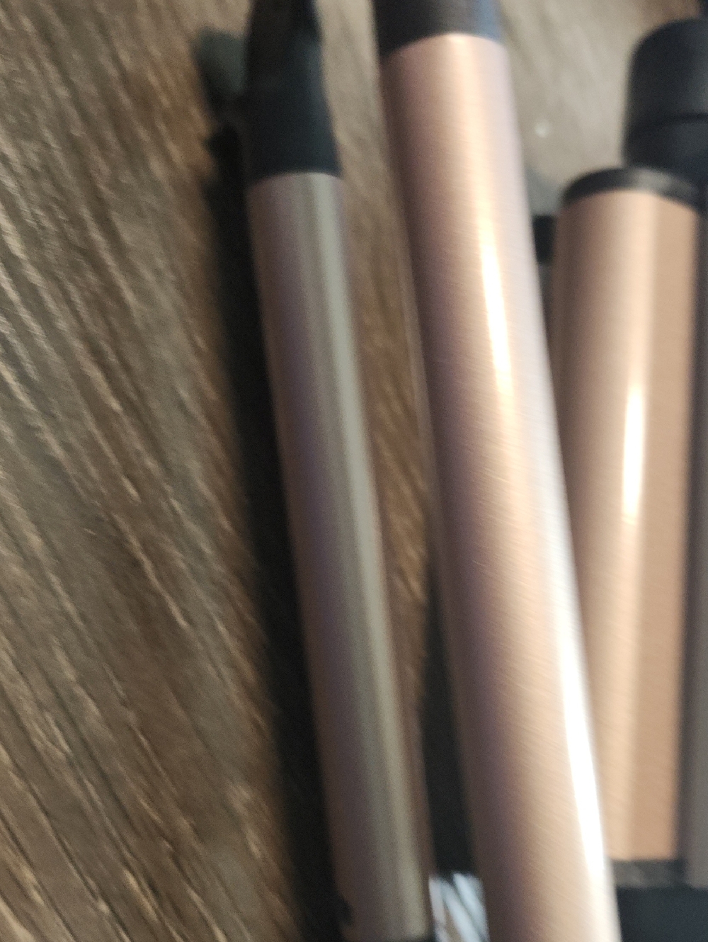 Remington Triple Barrel Waver - Rose Gold & White - Picture 3 of 4